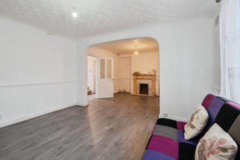 undefined, Waltham Avenue, LEICESTER