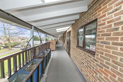 undefined, Emmbrook Court, Reading