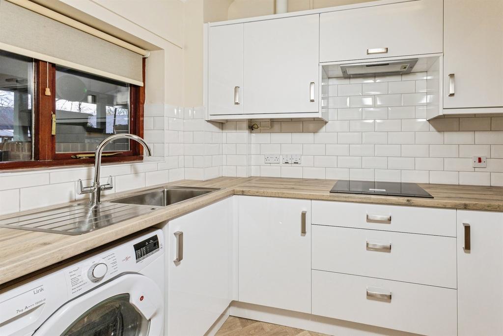 Apartment in Reading, Whitley - View 3
