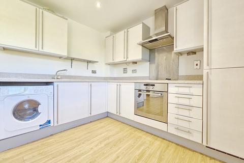 2 bedroom flat for sale, Cirrus Drive, Shinfield, READING