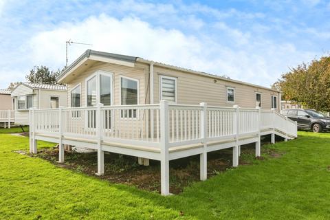 3 bedroom park home for sale, Coast Road, Corton, LOWESTOFT