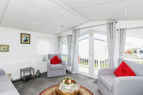 3 bedroom park home for sale, Coast Road, Corton, LOWESTOFT