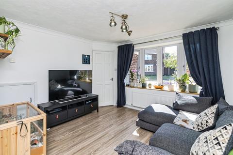 3 bedroom end of terrace house for sale, Peregrine Way, Kessingland, Lowestoft