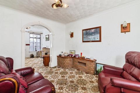 2 bedroom terraced house for sale, Oxford Road, Lowestoft