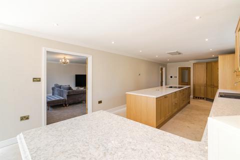 4 bedroom detached bungalow for sale, Richards Close, Lowestoft