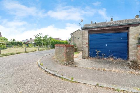 3 bedroom end of terrace house for sale, Newsons Avenue, Mutford, Beccles