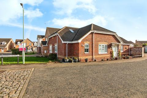 undefined, Hollowell Close, Oulton, LOWESTOFT