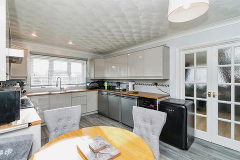 undefined, Hollowell Close, Oulton, LOWESTOFT