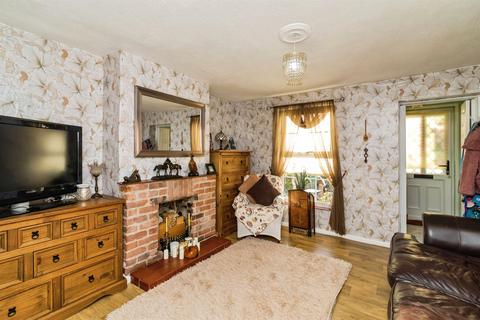 2 bedroom terraced house for sale, Church Road, Kessingland, Lowestoft