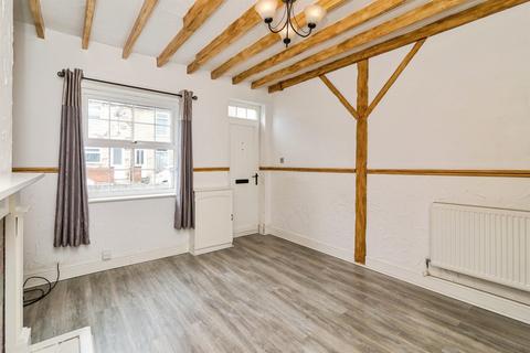 3 bedroom terraced house for sale, Essex Road, Lowestoft