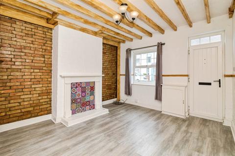 3 bedroom terraced house for sale, Essex Road, Lowestoft