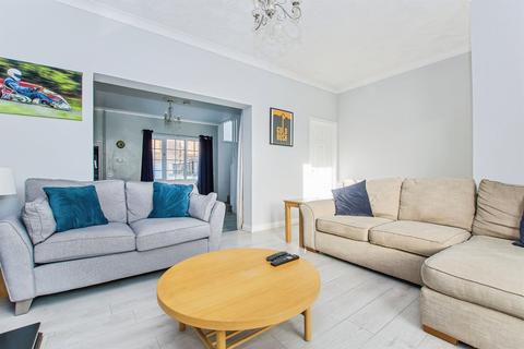 3 bedroom terraced house for sale, High Street, Sutton Bridge, Spalding