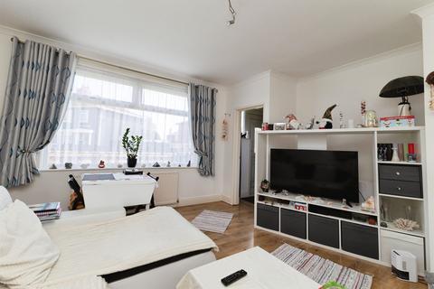 2 bedroom end of terrace house for sale, Thorntree Avenue, Middlesbrough