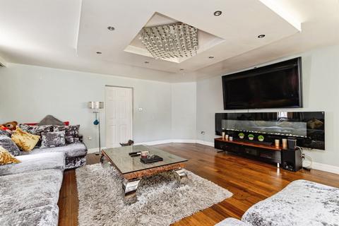 5 bedroom detached house for sale, Ormesby Bank, Ormesby, Middlesbrough