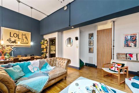 2 bedroom apartment to rent, Bethnal Green Road, London, E2