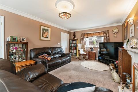 4 bedroom detached house for sale, Kent Way, March