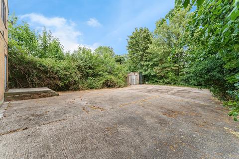 Property for sale, The Avenue, March