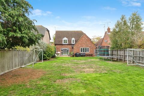 4 bedroom detached house for sale, Kingswood Road, March
