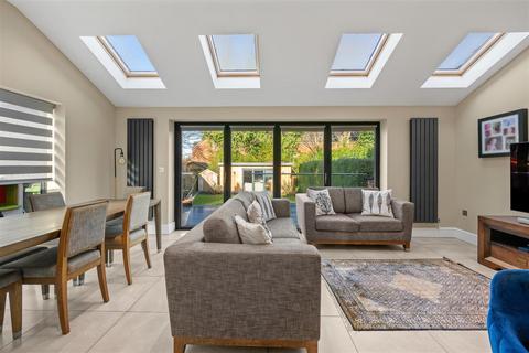 4 bedroom house for sale, Oughtrington Crescent, Lymm WA13