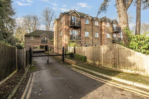 Boulters Court, Maidenhead
