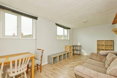 2 bedroom flat for sale, Irnham Road, MINEHEAD