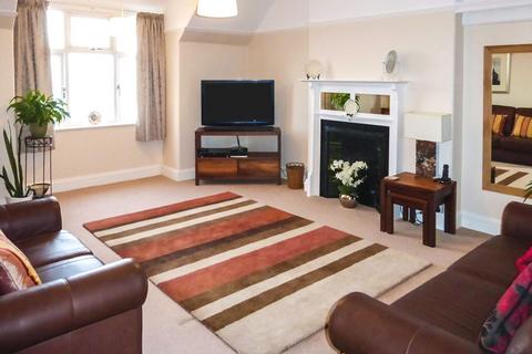 3 bedroom apartment for sale, Esplanade, Minehead