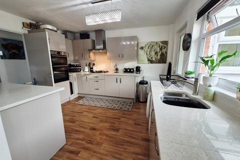 2 bedroom detached bungalow for sale, Risdon Road, Watchet