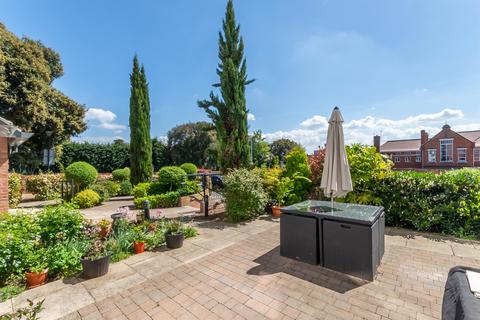 1 bedroom apartment for sale, White Horse Lane, Maldon