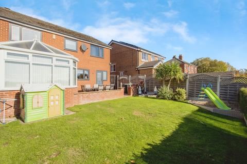 4 bedroom detached house for sale, Westerton Road, Tingley, Wakefield