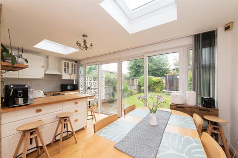 3 bedroom terraced house for sale, Bow Lane, North Finchley, London