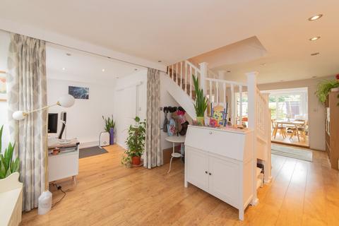 undefined, Bow Lane, London, N12