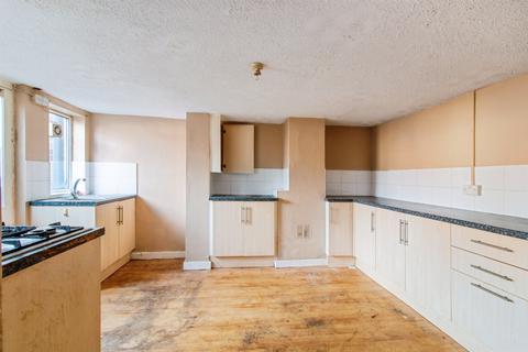 undefined, Longroyd Avenue, Leeds
