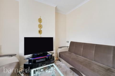 undefined, Central Road, Morden