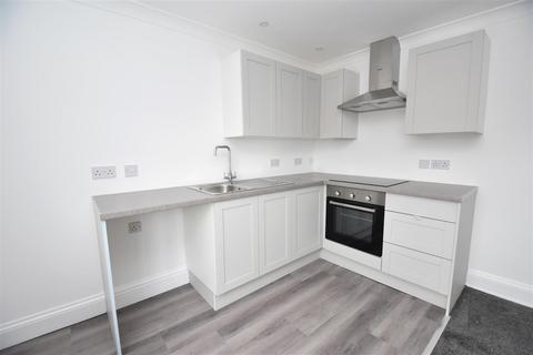 2 bedroom flat for sale, Southend Road, Hockley