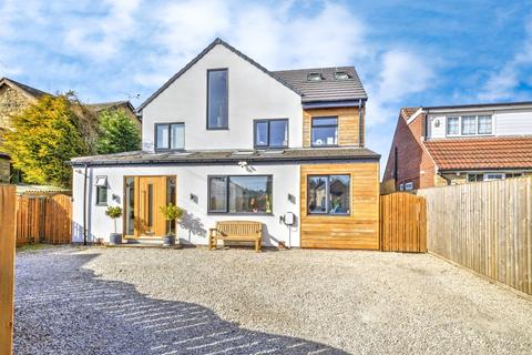 6 bedroom detached house for sale, Emville Avenue, Leeds