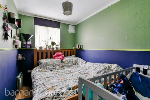 undefined, Heathfield Drive, Mitcham