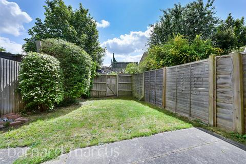 2 bedroom end of terrace house for sale, Bennetts Close, Mitcham
