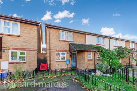 undefined, Fairfield Close, Mitcham