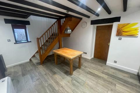 undefined, Abergele, LL22