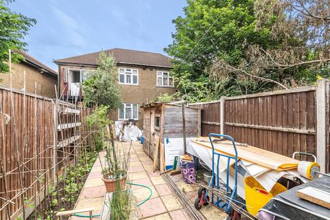 2 bedroom ground floor flat for sale, Alexandra Road, London