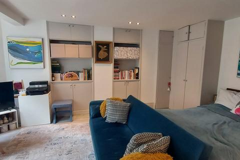 undefined, Coniston Road, LONDON