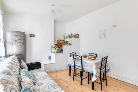 2 bedroom apartment for sale, Blackstock Road, Finsbury Park