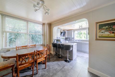 undefined, Collingwood Avenue, London