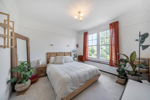4 bedroom terraced house for sale, Ollerton Road, London