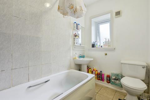 3 bedroom flat for sale, Vauxhall Street, Plymouth