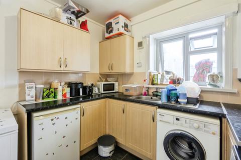 3 bedroom flat for sale, Vauxhall Street, Plymouth