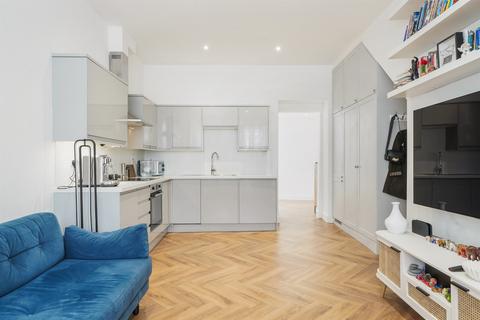 1 bedroom ground floor flat for sale, Mount Pleasant Crescent, London