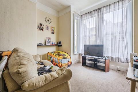 2 bedroom flat for sale, Connaught Avenue, Plymouth