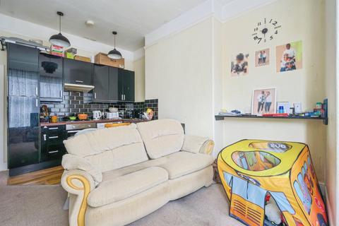 2 bedroom flat for sale, Connaught Avenue, Plymouth