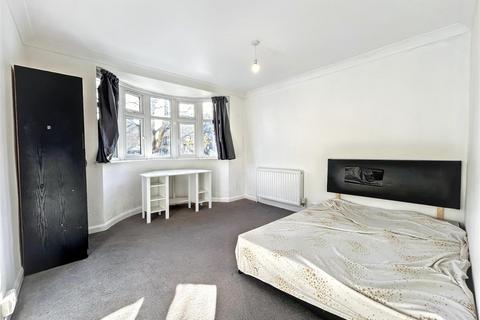 2 bedroom maisonette for sale, Barking Road, London